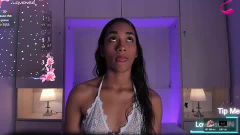 anaacollins_ online show from February 22, 2026, 11:31 am