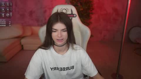 Snapshot of anabel054 chatting on June 2, 2026, 7:16 pm Anabel Kira Zlata Kira Elice Lana Dominika Sofy Kaila Bridget online show from June 2, 2026, 7:16 pm