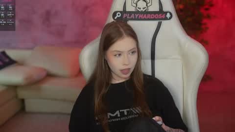 Snapshot of anabel054 chatting on June 5, 2026, 2:51 am Anabel Kira Zlata Kira Elice Lana Dominika Sofy Kaila Bridget online show from June 5, 2026, 2:51 am