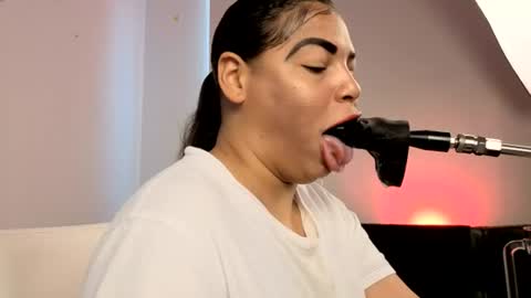 Snapshot of anabel693_ chatting on August 7, 2026, 3:47 pm Anabel Alice Gandara online show from August 7, 2026, 3:47 pm