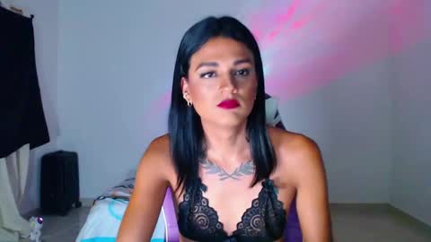 Snapshot of anabellabonariva chatting on February 10, 2025, 11:34 pm Anabella online show from February 10, 2025, 11:34 pm