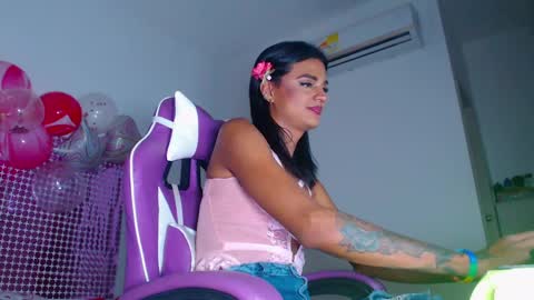 Snapshot of anabellabonariva chatting on February 15, 2025, 9:05 am Anabella online show from February 15, 2025, 9:05 am