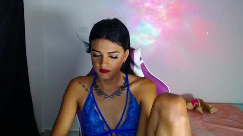 Snapshot of anabellabonariva chatting on February 21, 2025, 10:37 pm Anabella online show from February 21, 2025, 10:37 pm