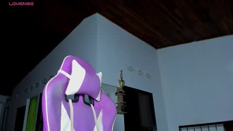 Snapshot of anabellabonariva chatting on November 29, 2025, 11:19 pm Anabella online show from November 29, 2025, 11:19 pm