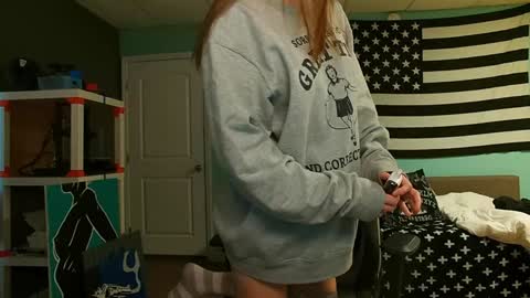 Anabelleleigh online show from January 22, 2025, 1:32 pm