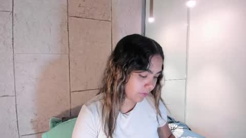 Snapshot of anaelle_bardin chatting on April 26, 2026, 11:41 am Anna online show from April 26, 2026, 11:41 am