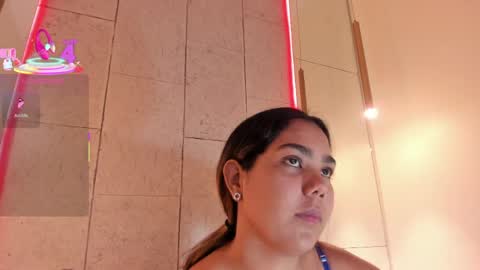 Snapshot of anaelle_bardin chatting on April 27, 2026, 11:52 am Anna online show from April 27, 2026, 11:52 am
