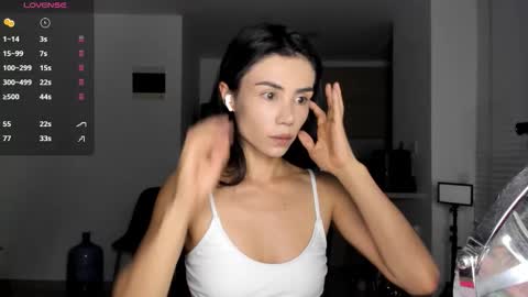 Ana Henao or Annie... Follow me ahenaocb Insta  X online show from November 29, 2025, 11:19 pm