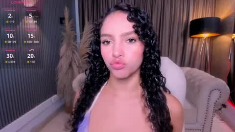 Snapshot of anahi_curlie1 chatting on May 11, 2026, 11:05 am Anahi Curlie online show from May 11, 2026, 11:05 am