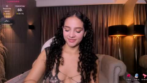 Snapshot of anahi_curlie1 chatting on May 23, 2026, 11:14 am Anahi Curlie online show from May 23, 2026, 11:14 am