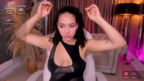 Snapshot of anahi_curlie1 chatting on May 26, 2026, 11:17 am Anahi Curlie online show from May 26, 2026, 11:17 am