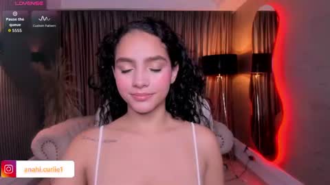 Snapshot of anahi_curlie1 chatting on June 16, 2026, 11:24 am Anahi Curlie online show from June 16, 2026, 11:24 am