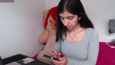 Snapshot of anahibrowns95 chatting on June 9, 2026, 5:24 pm Anahi Browns online show from June 9, 2026, 5:24 pm