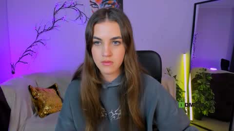 Anais online show from October 1, 2025, 12:22 pm