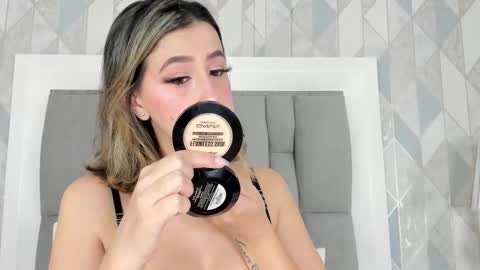 Snapshot of anais_cooper chatting on October 14, 2025, 11:33 am online show from October 14, 2025, 11:33 am