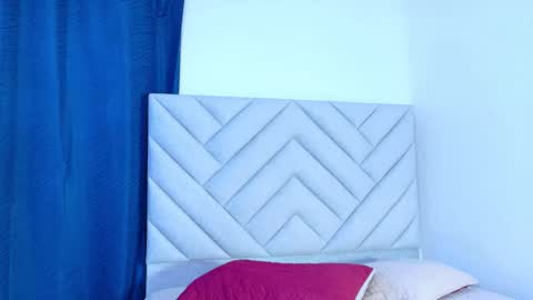 Snapshot of anaisdream_ chatting on February 5, 2026, 10:53 am anaisdream_ online show from February 5, 2026, 10:53 am