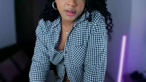 Snapshot of anakiss1 chatting on December 3, 2024, 2:38 pm help me to get 100 thumps up online show from December 3, 2024, 2:38 pm
