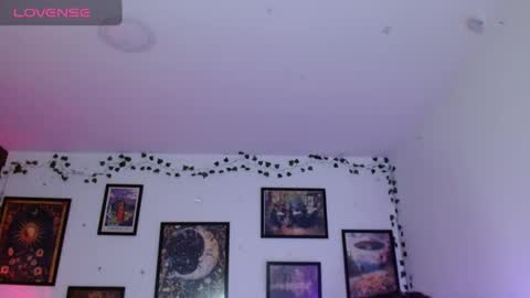      help me to get 100 thumps up  online show from February 27, 2026, 11:38 pm