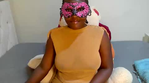 anakiss7 online show from May 19, 2026, 8:59 pm