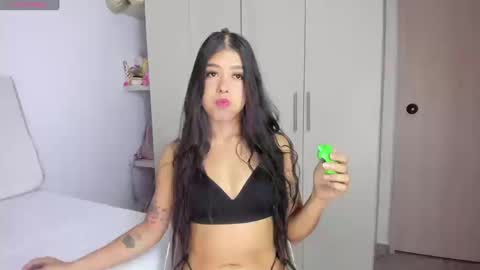 Snapshot of analia_collins chatting on September 11, 2025, 11:27 pm Ana online show from September 11, 2025, 11:27 pm