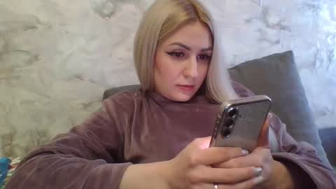 Snapshot of analqueen2024 chatting on March 1, 2025, 12:56 pm analqueen2024 online show from March 1, 2025, 12:56 pm