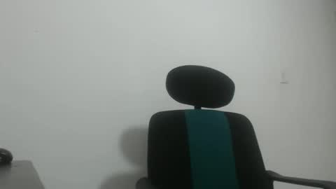 analy_hot online show from December 19, 2025, 11:45 pm