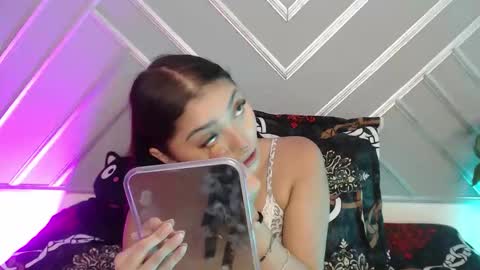 analymilles online show from May 20, 2026, 7:09 pm