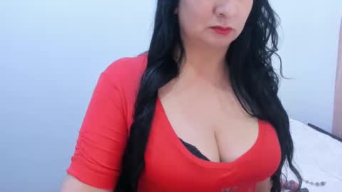 Snapshot of anamaria288 chatting on December 31, 2024, 3:55 am anamaria288 online show from December 31, 2024, 3:55 am