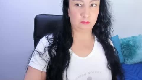 Snapshot of anamaria288 chatting on February 18, 2025, 2:05 am anamaria288 online show from February 18, 2025, 2:05 am