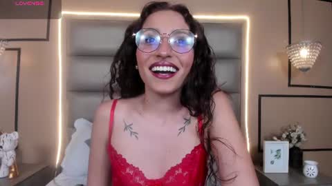 Snapshot of anamariam1 chatting on July 27, 2026, 9:22 pm Ana Maria online show from July 27, 2026, 9:22 pm