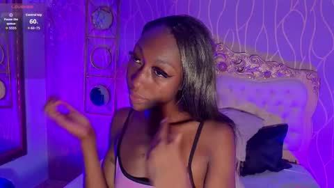 anamonroee online show from March 29, 2026, 7:47 pm