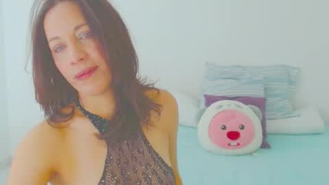 anapereira12 online show from March 28, 2026, 4:28 pm