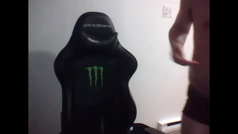 anarchyy1994 online show from April 30, 2026, 7:47 am