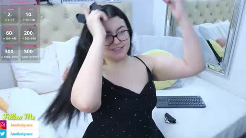 Anastasia Redgrave online show from October 2, 2025, 5:47 am