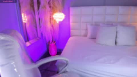 Anasha online show from May 26, 2026, 4:41 am