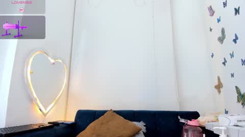 anasofia_07s online show from February 7, 2025, 7:18 am