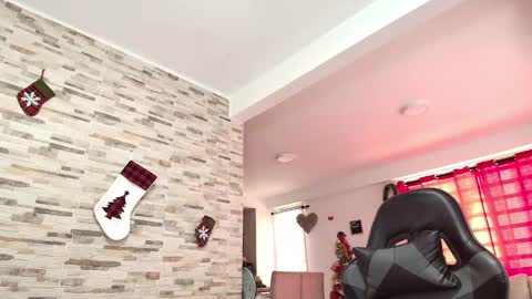 Snapshot of anaspencerx chatting on December 1, 2024, 4:40 pm ana  online show from December 1, 2024, 4:40 pm