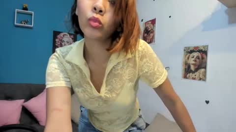 Snapshot of anastasia_tuya chatting on June 10, 2026, 2:23 am anastasia online show from June 10, 2026, 2:23 am