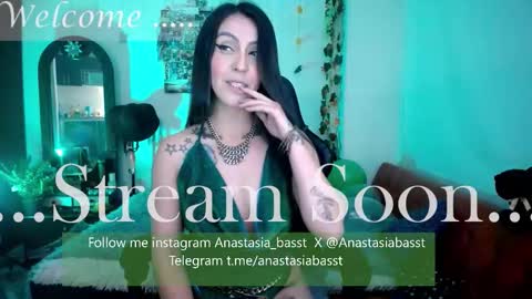 Jennyfer.... but u can say me Anastasia online show from March 4, 2026, 5:02 am