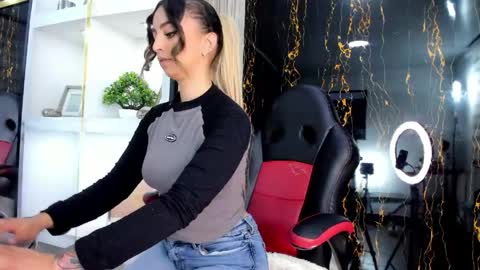 Snapshot of anastasiiabelov chatting on May 4, 2026, 12:45 pm Anastasia online show from May 4, 2026, 12:45 pm