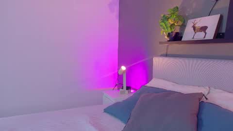 Kendra  online show from October 30, 2025, 10:16 am