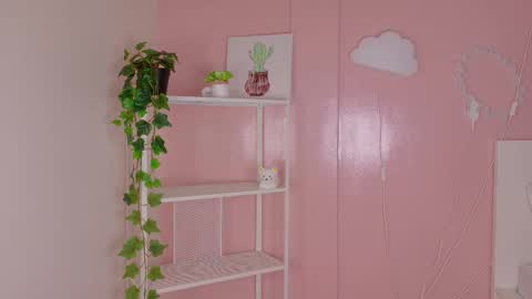 Kendra  online show from January 19, 2026, 10:19 am