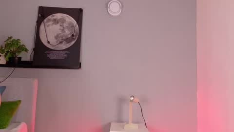 Kendra  online show from March 5, 2026, 9:27 am