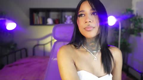 anaya_olyx online show from October 24, 2025, 5:04 am