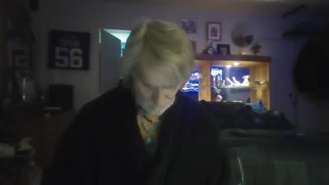 anchorman_707 online show from December 18, 2025, 9:26 am