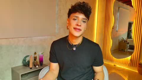Ander  online show from June 1, 2026, 12:18 pm
