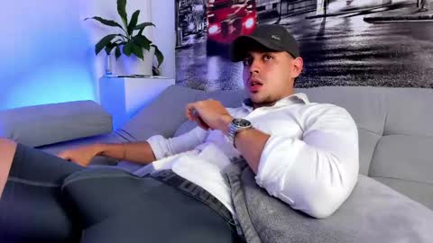 Snapshot of ander_perez chatting on April 30, 2026, 3:07 pm ANDER online show from April 30, 2026, 3:07 pm