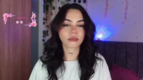 Snapshot of andra_rosse chatting on June 11, 2026, 2:33 am Andra de la Rosse online show from June 11, 2026, 2:33 am