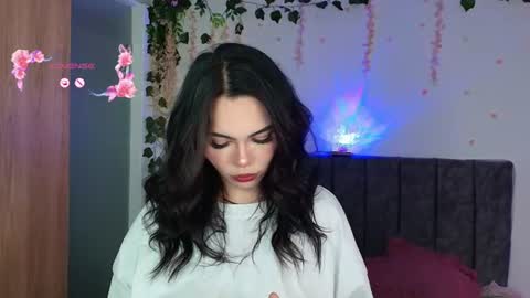 Snapshot of andra_rosse chatting on June 11, 2026, 2:53 am Andra de la Rosse online show from June 11, 2026, 2:53 am
