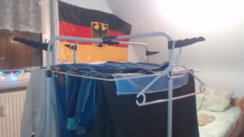 Snapshot of andre124231 chatting on January 3, 2025, 8:01 pm Andre online show from January 3, 2025, 8:01 pm